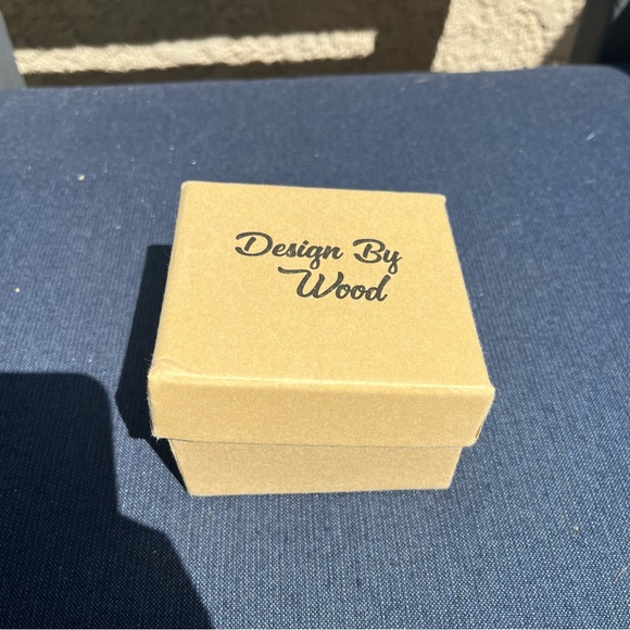 NWT Design by Wood - Wooden Watch - Picture 4 of 5